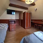 Δωμάτια σε οικογενειακή κατοικία Api Carmen